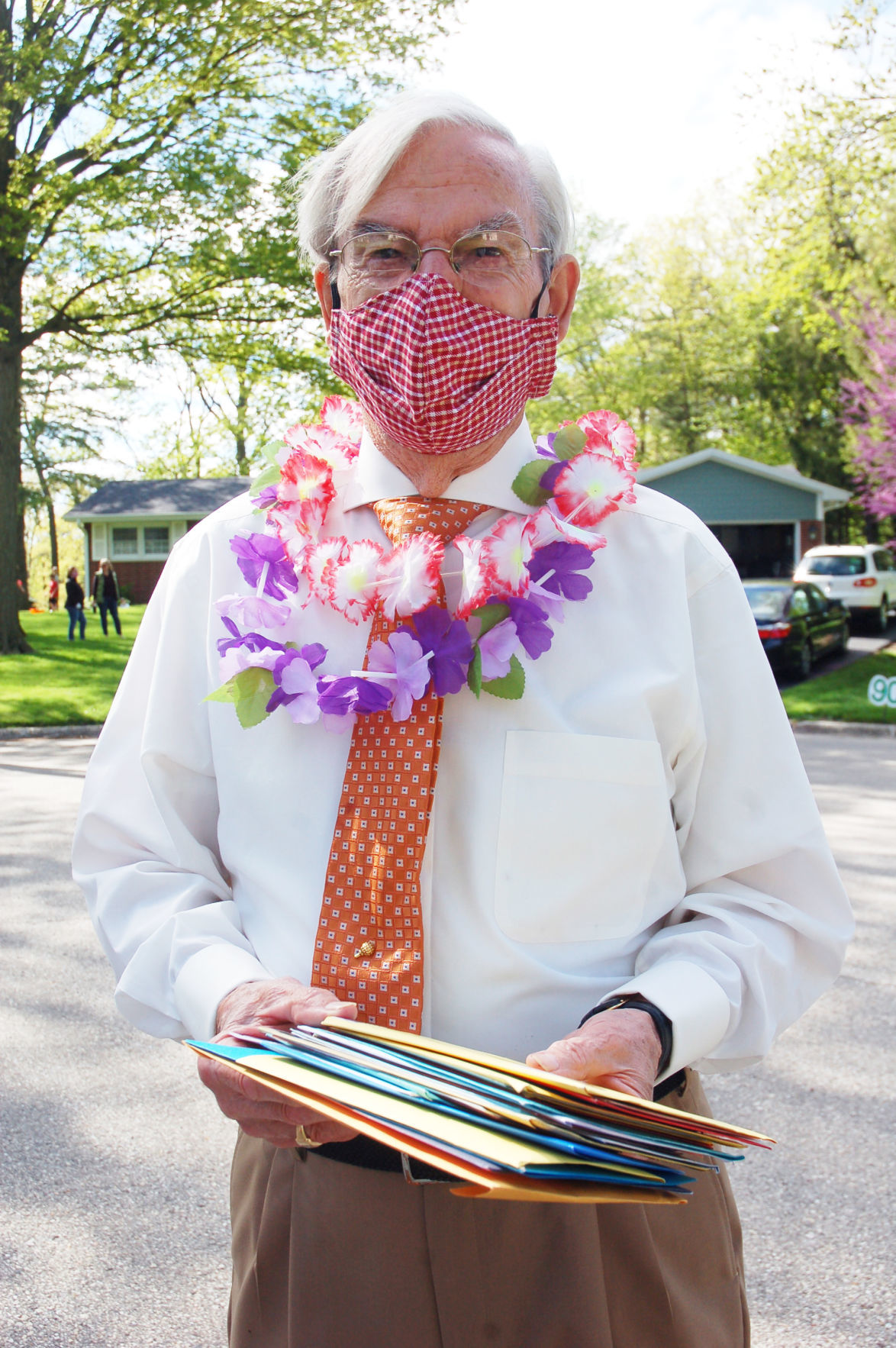 Gene Haseley gets 120 birthday cards for his 90th birthday